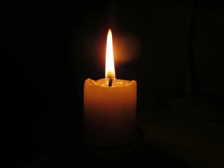 2026 丙午年對丙、丁火的朋友來說，對應「比肩、劫財」的年份。這股能量極其純粹，完全指向自身。 能量過旺極易演變成衝動投資、意氣用事或盲目擴張。