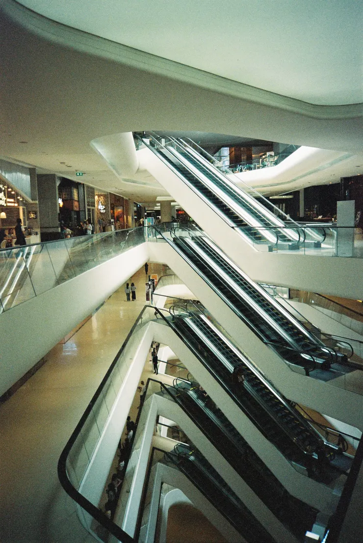 Central Embassy 百貨 | FUJI Cardia mini Everyday OP - Lomography800
