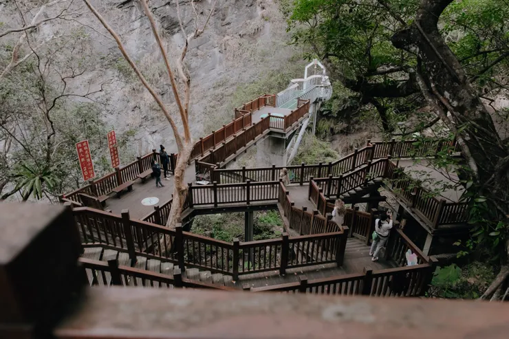 官方網站- 青蛙石天空步道園區 - tinybot