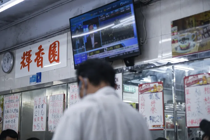 荔枝角地鐵站附近的茶餐廳