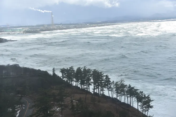 肉眼可見兇猛的海浪