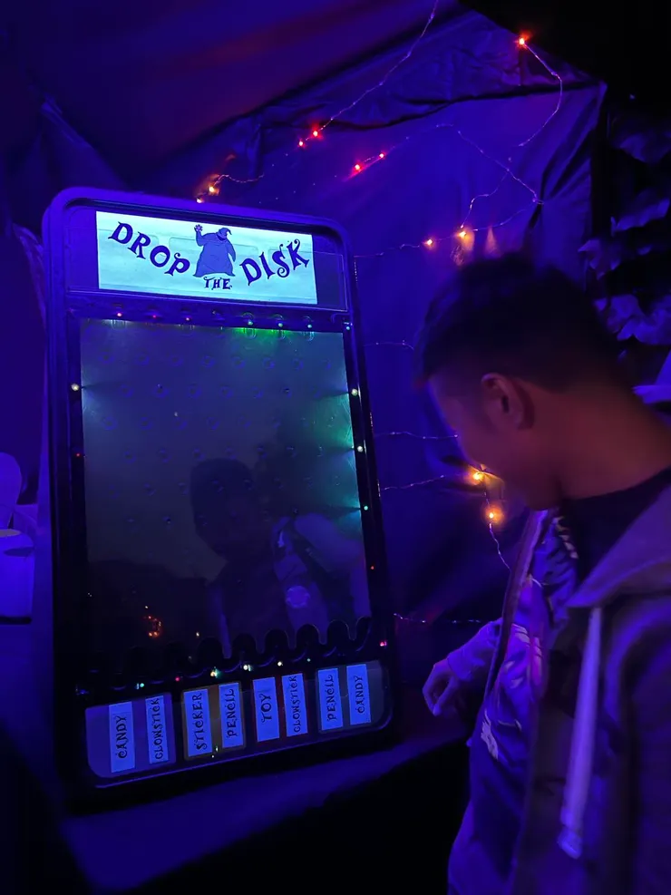 使用遊戲代幣可玩小遊戲