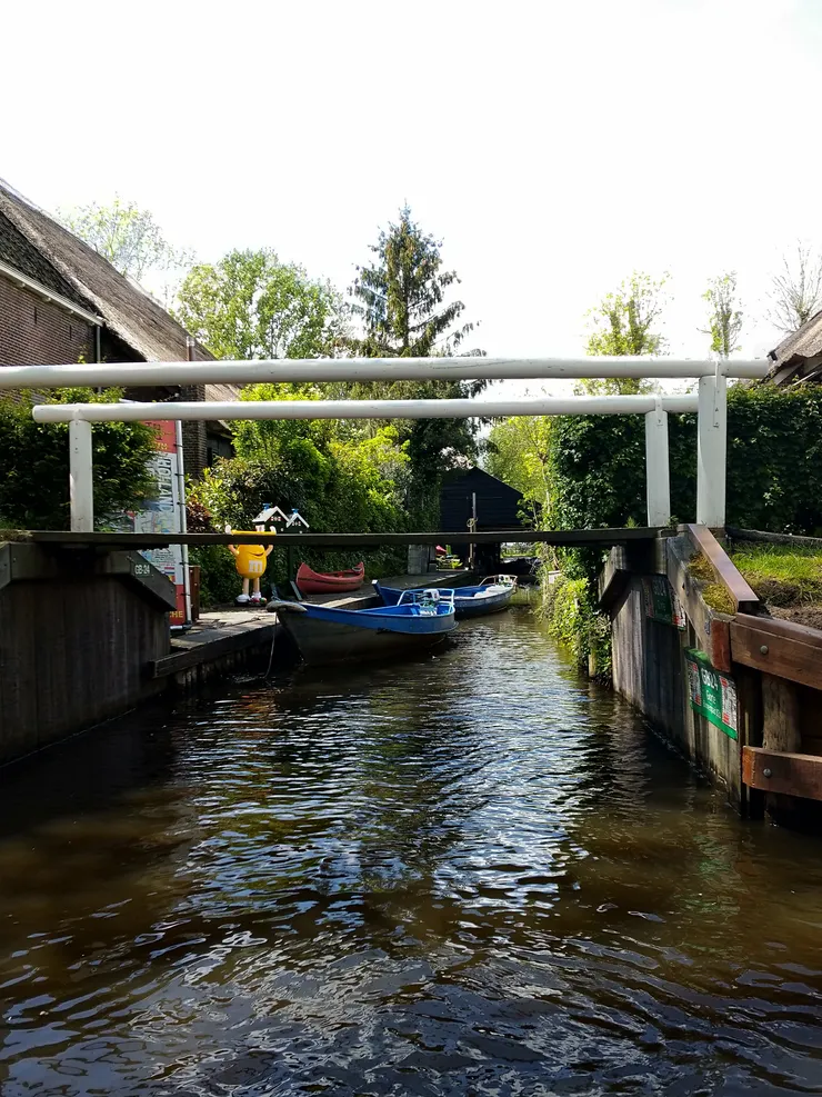 此處河道極為狹小