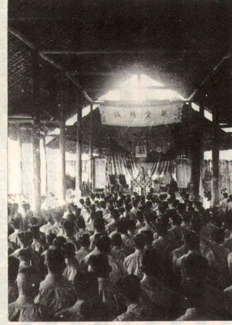 上課。翻攝自覃怡輝著《金三角國軍血淚史》