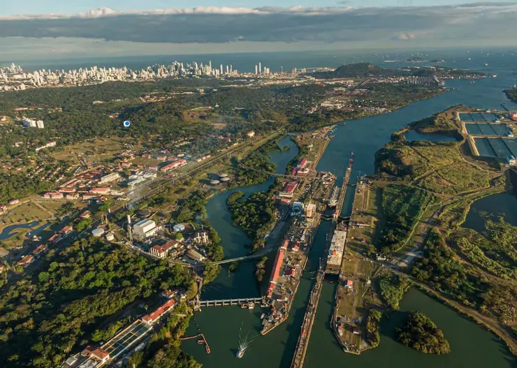 巴拿馬運河 from Claudia Tavani