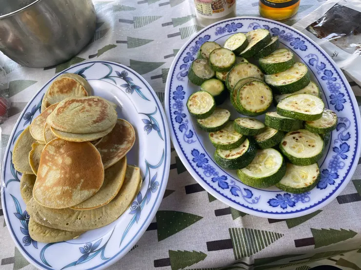 香蕉鬆餅＋櫛瓜