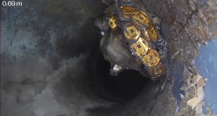 排水管裡的黃金項鍊