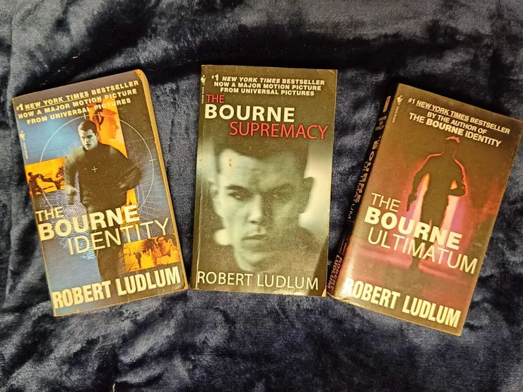 當年買了三本來看，不過沒有看完