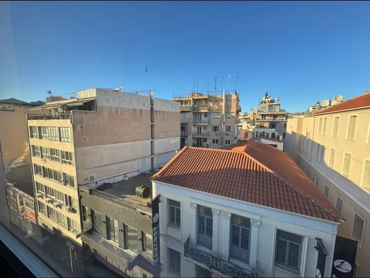 雅典「神話套房」房間窗外街景