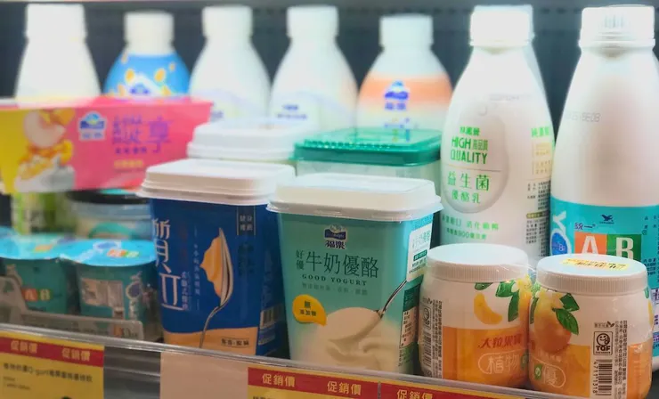 貓咪可以吃優格,但無法用優格完全取代益生菌補給。