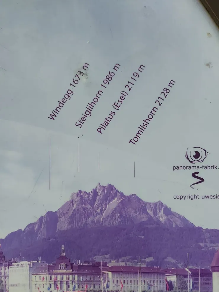 皮拉圖斯山:2119公尺