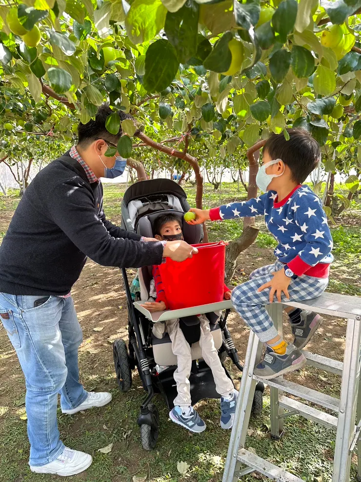 輪子代步的人生踏出家門就是考驗。