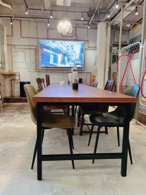 店內主要座位區