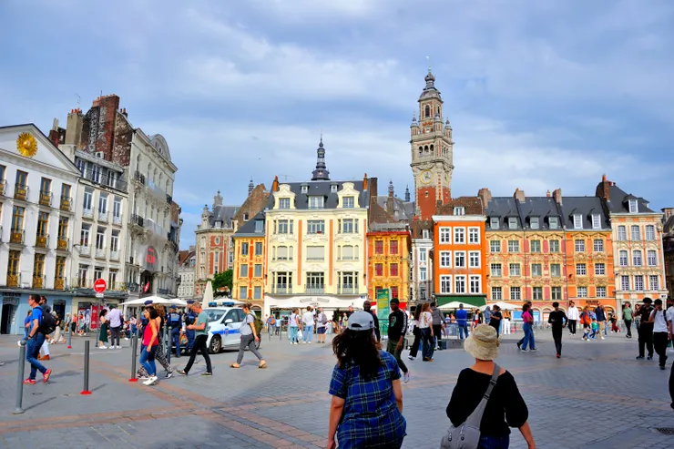 【城市大巴觀光罷，怡青與我們會合再逛舊城區。】