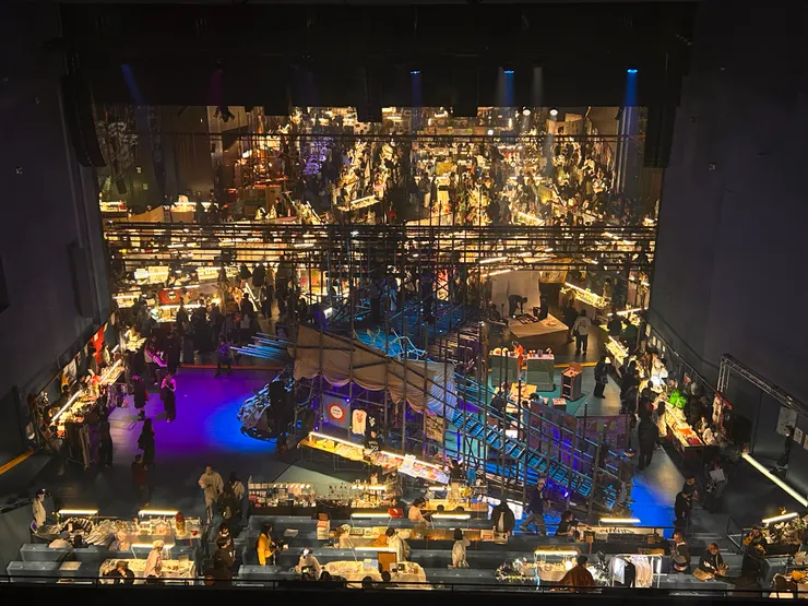 燈光組獨家大劇院控制室視角草率季會場