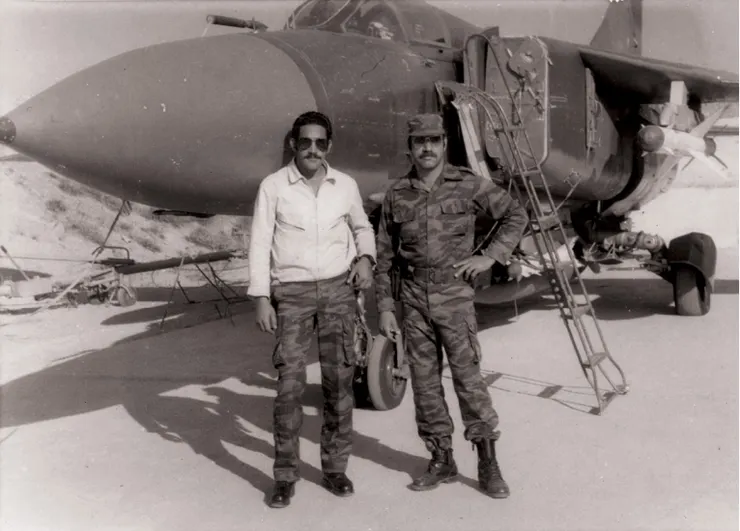 一架攜帶R-24R(翼根)、R-60MK(機腹)和800公升副油箱的米格23ML,這種掛載的米格23在開啟加力從梅農蓋起飛時,能夠在奎托地區執行約20-25分鐘的巡邏,不過副油箱常常供不應求。