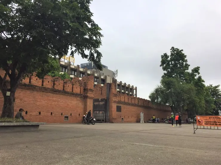 清邁古城東城門塔佩門