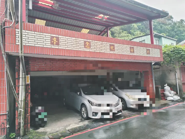 牡丹街上的「祈安紀念亭」