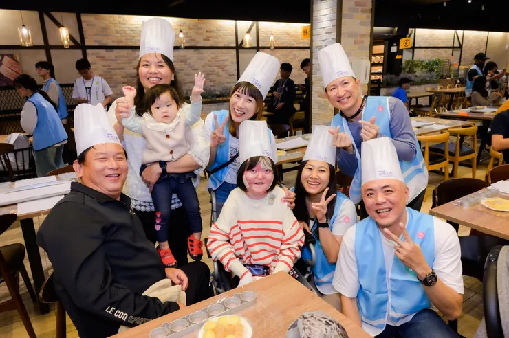 泡泡龍圓夢之旅邁入第 20 年，從陪伴走向整合，讓醫療照護與生活尊嚴同行。