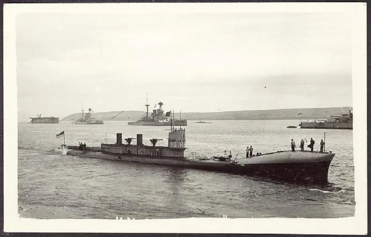 與艦隊一起演習的K6