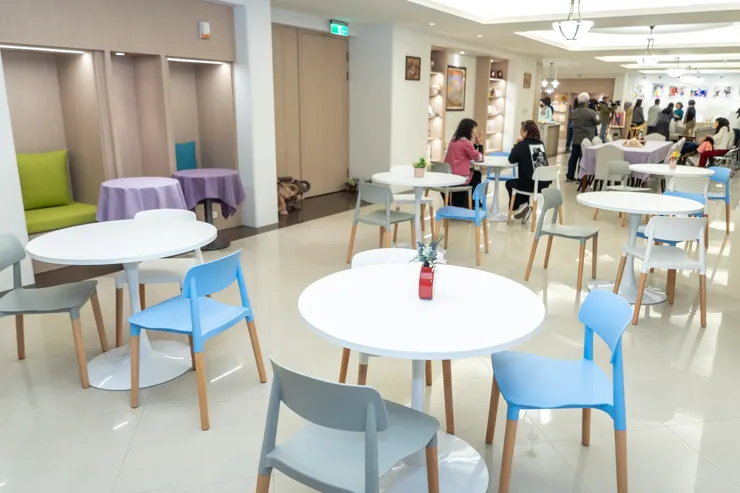 （圖說：新北市婦女中心以全新面貌與民眾見面，營造溫暖而放鬆的氛圍。）