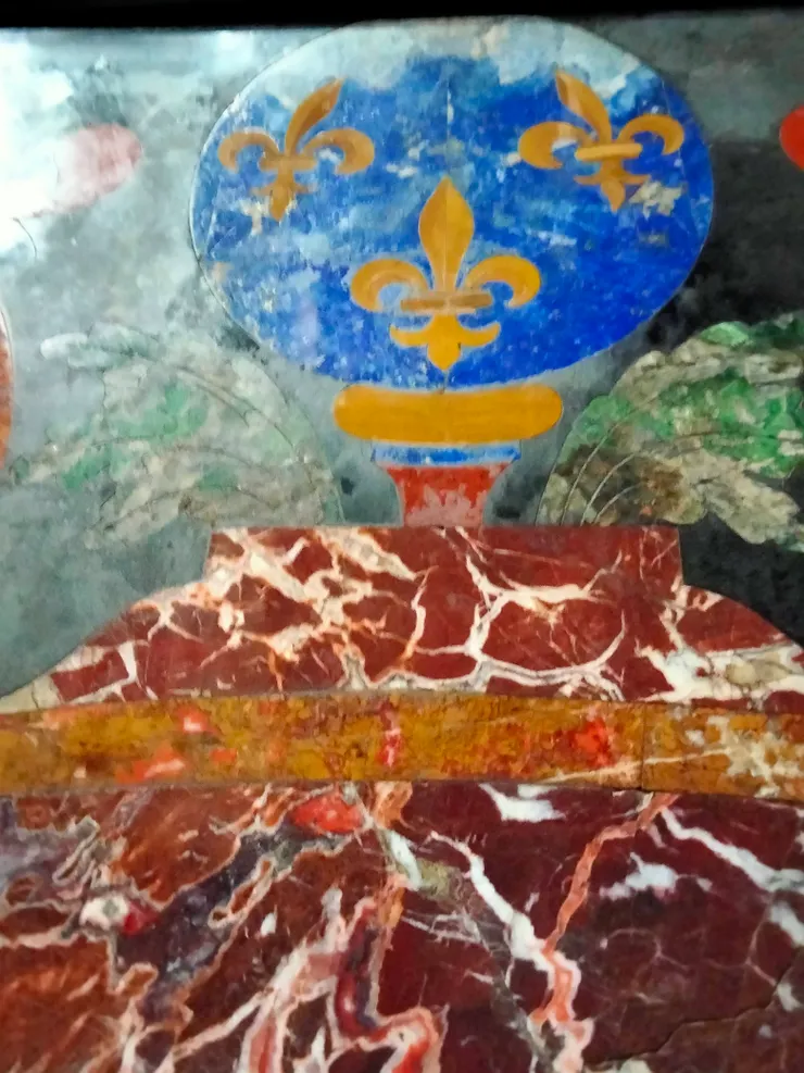 美第奇禮拜堂的大理石壁