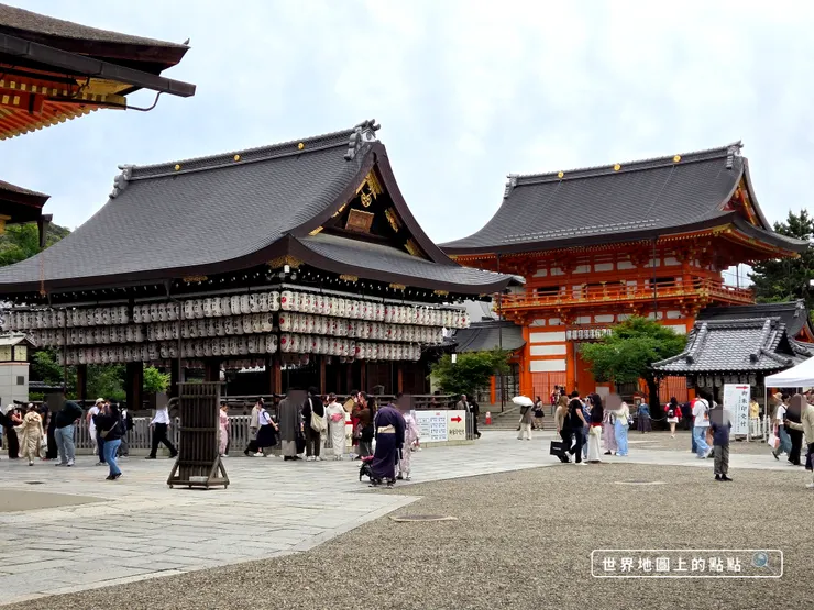 八坂神社內部建築