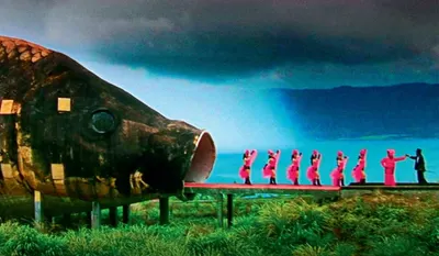 小姐妳的票。某電影院B廳J排10號。