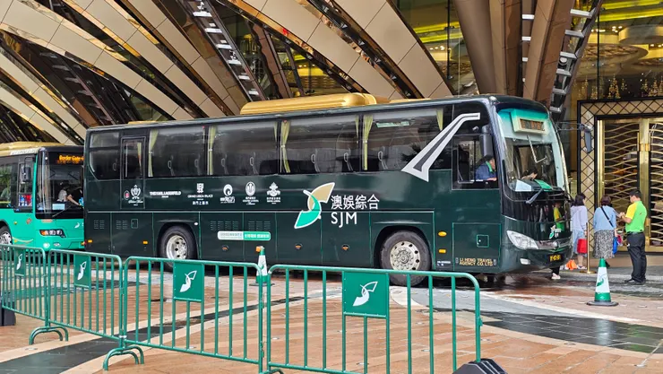 這是澳門新葡京和上葡京的免費穿梭巴士!
