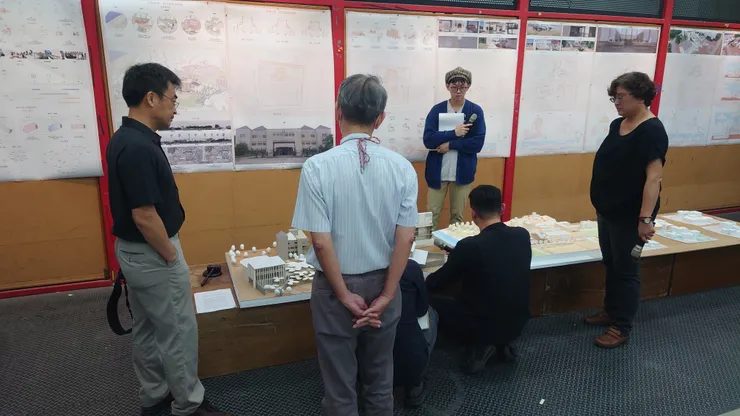 被眾老師圍觀(毆)?現場(愛開玩笑