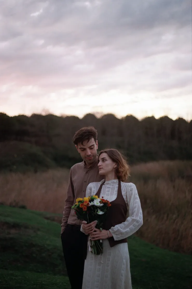 旅人 男孩 女孩