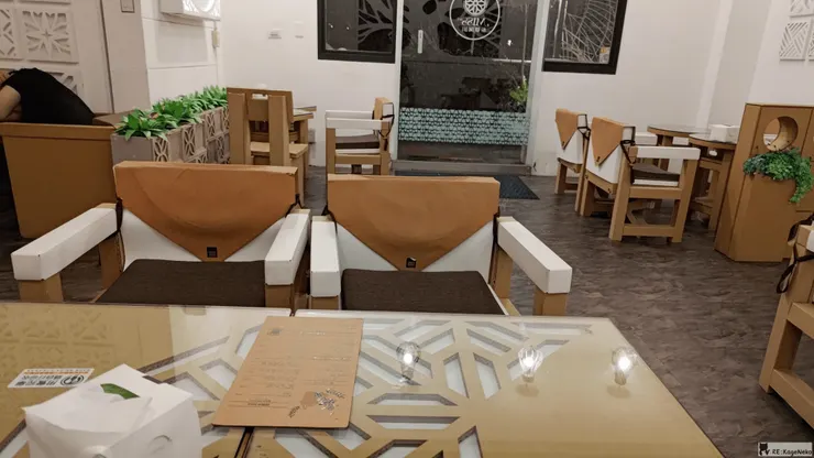 MISS糸式咖啡室內座位