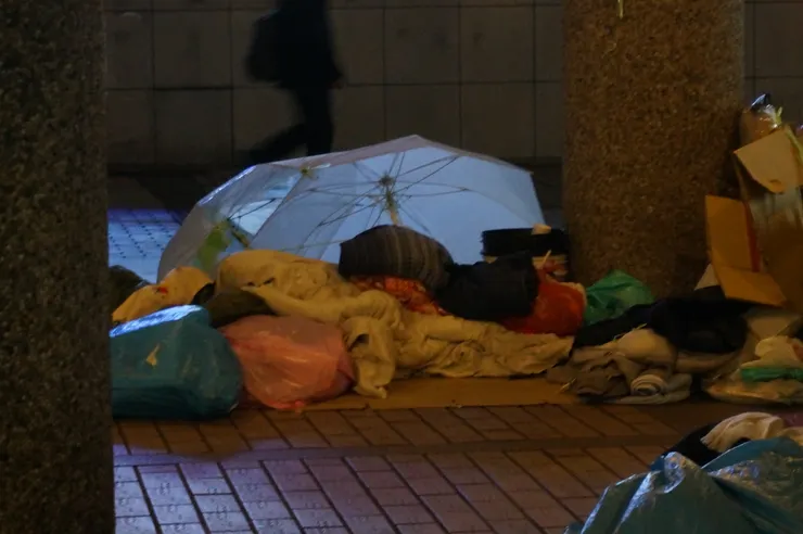 台北車站外的無家者（露宿者）