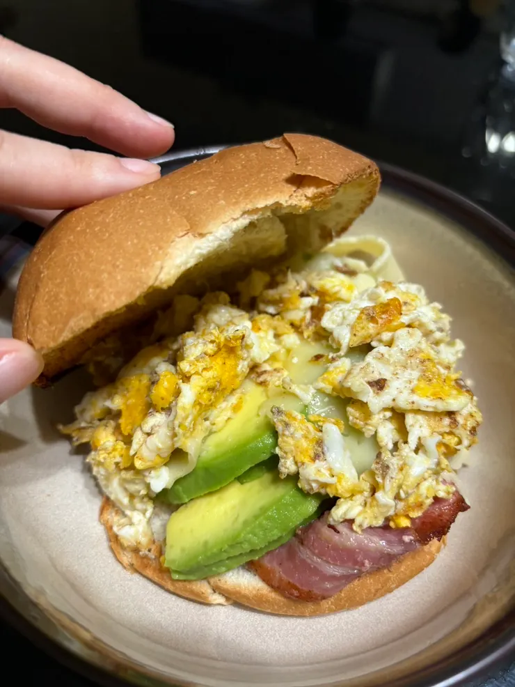 豐富且營養均衡的早餐~~感謝大廚-卡拉