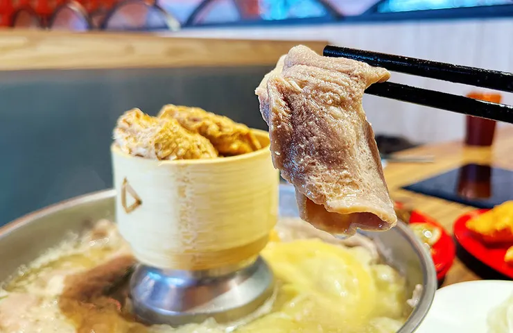 中壢火鍋店推薦：大滿貫功夫鍋，真材實料粵式湯底特寫