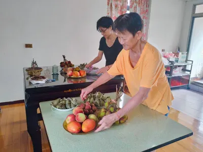 在門上插上香茅～端午節安康🪴