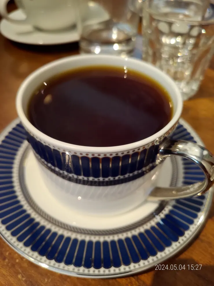 草莓皇后 黑咖啡