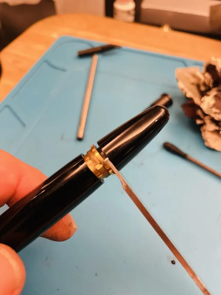 順時鐘方向安裝活塞