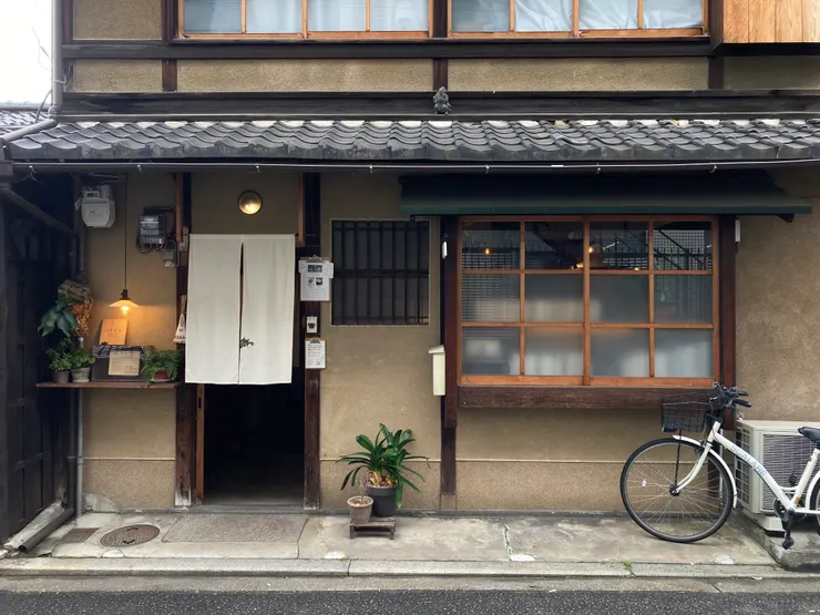 古書與茶房cafe