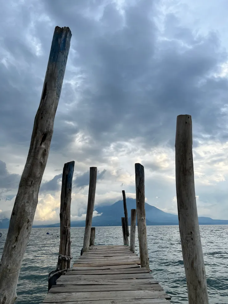 碼頭看Atitlán Lake