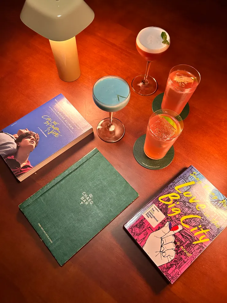 帶著印度和德國同學到我最愛的文學酒吧