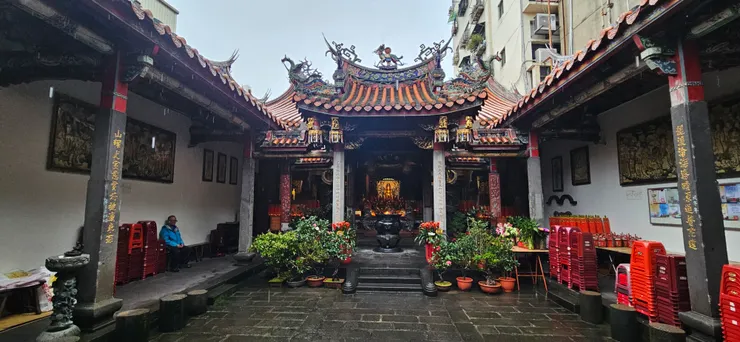 淡水龍山寺