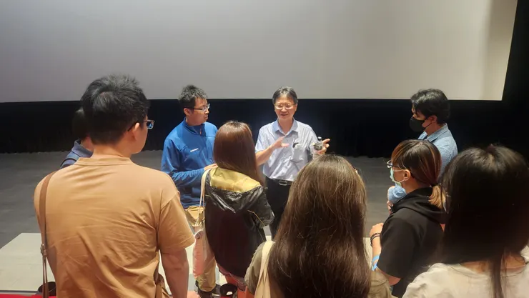 我有詢問了醫師，關於ECMO在Organ Harvesting中的作用。他引用某位在土城的醫生所說過的話，ECMO太貴，所以不會用來摘器官，只會用來作術後保養用。