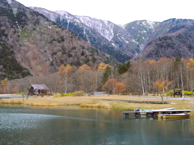 湯之湖真的有一種歐洲小鎮的寧靜美(除了風大是真刺骨冷)
