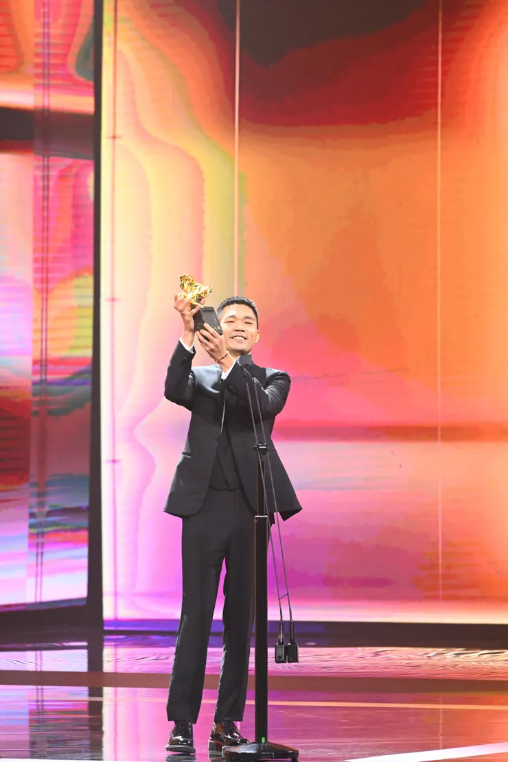 第 62 屆金馬獎頒獎典禮，最佳導演李駿碩。／影像提供：台北金馬影展執行委員會