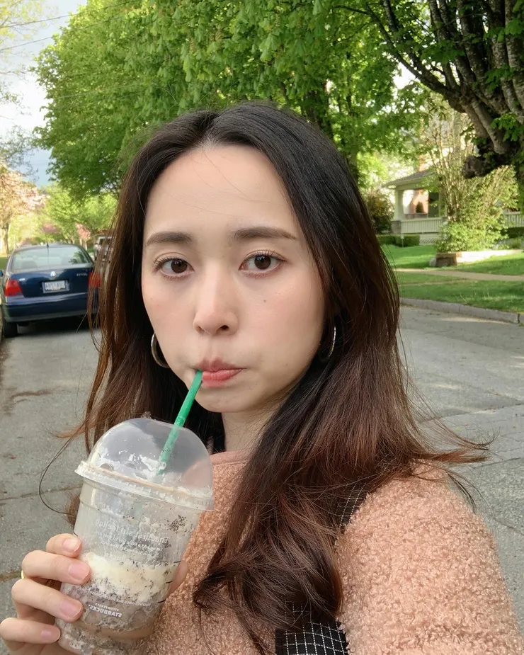 剛來加拿大時的亞洲平眉&捲髮