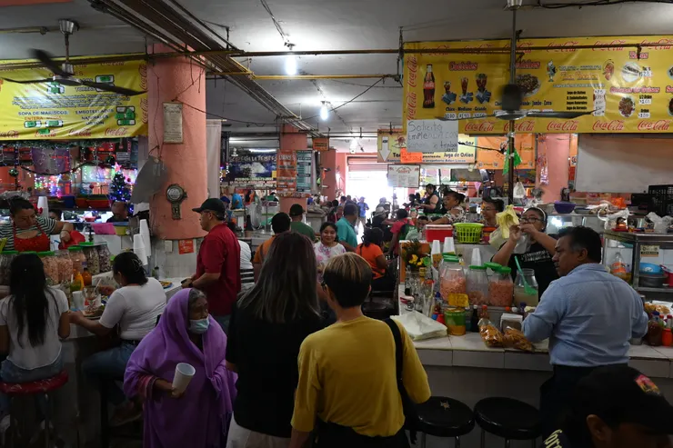 Merida 街市內的 food court