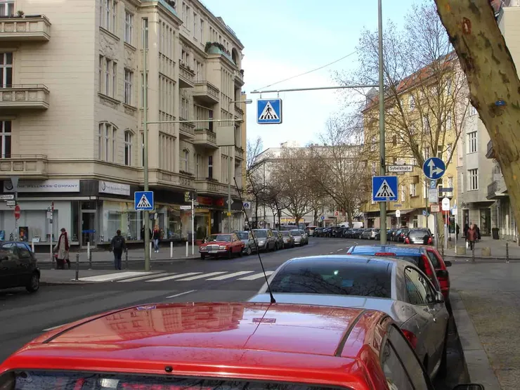 路口的行人優先穿越道