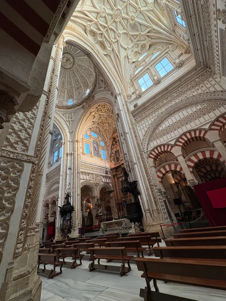 哥多華主教座堂內部