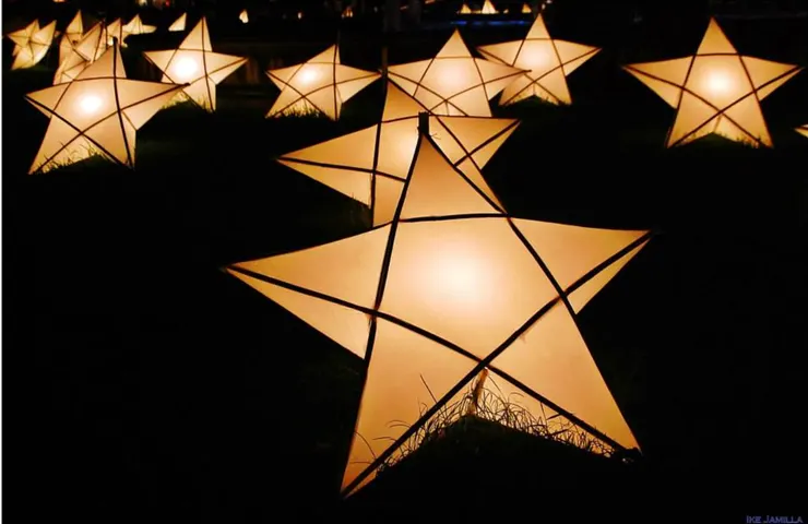 圖片來源：Photo by Ike Jamilla / 傳統 Parol 是五角星形的燈籠，通常以竹條和彩色紙製成